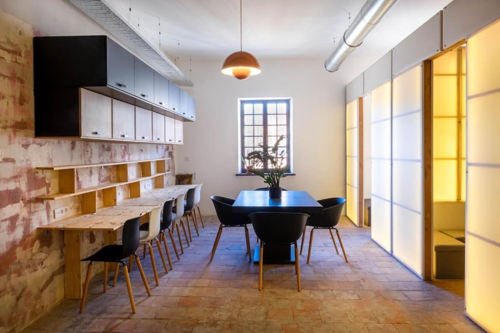 Heart Of Marseille, Loft Atypical & Spacious , Perfect For Couple And Couple With 1 Small Kid, Perfect For 2 Friends Zewnętrze zdjęcie