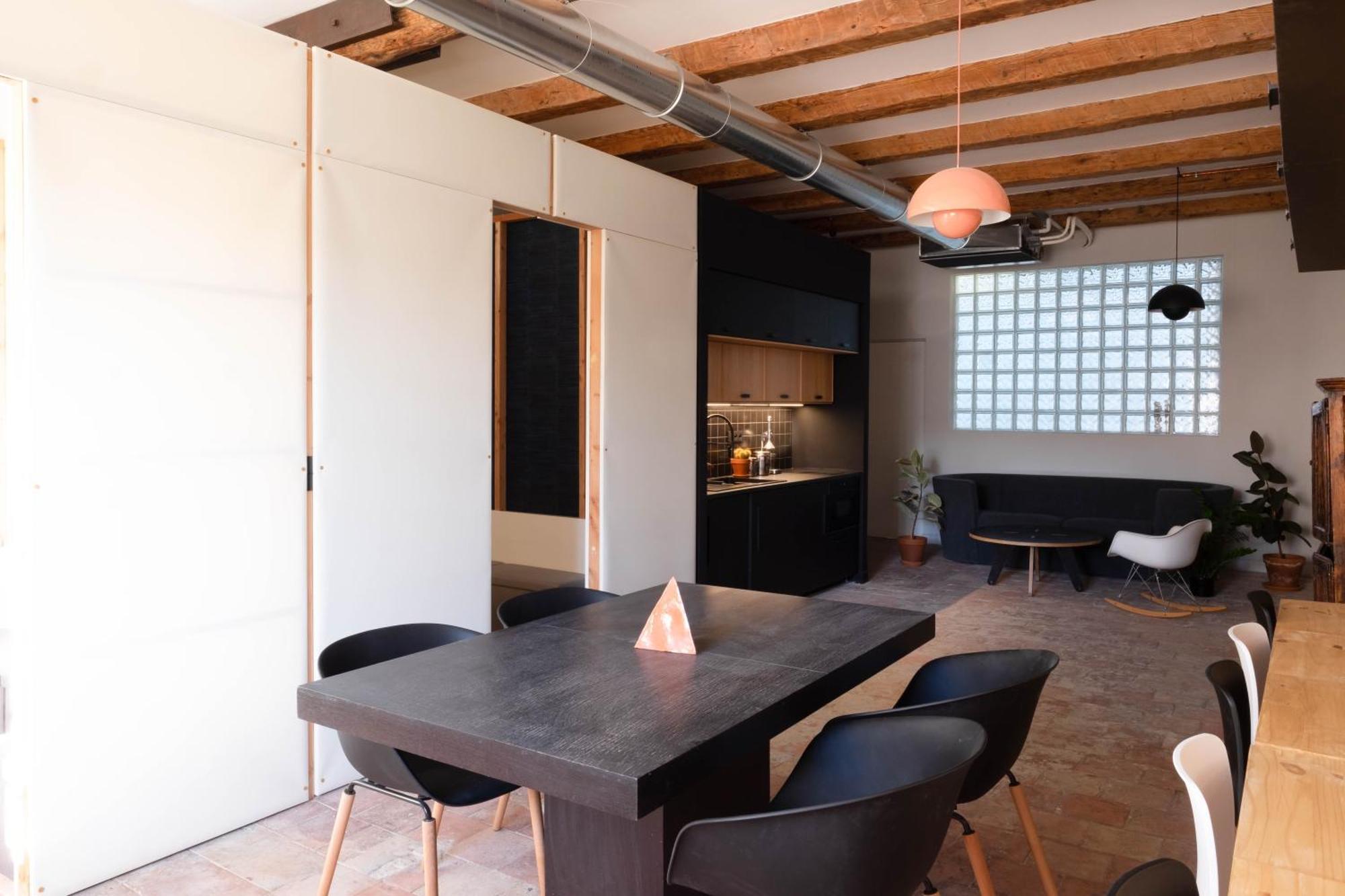 Heart Of Marseille, Loft Atypical & Spacious , Perfect For Couple And Couple With 1 Small Kid, Perfect For 2 Friends Zewnętrze zdjęcie
